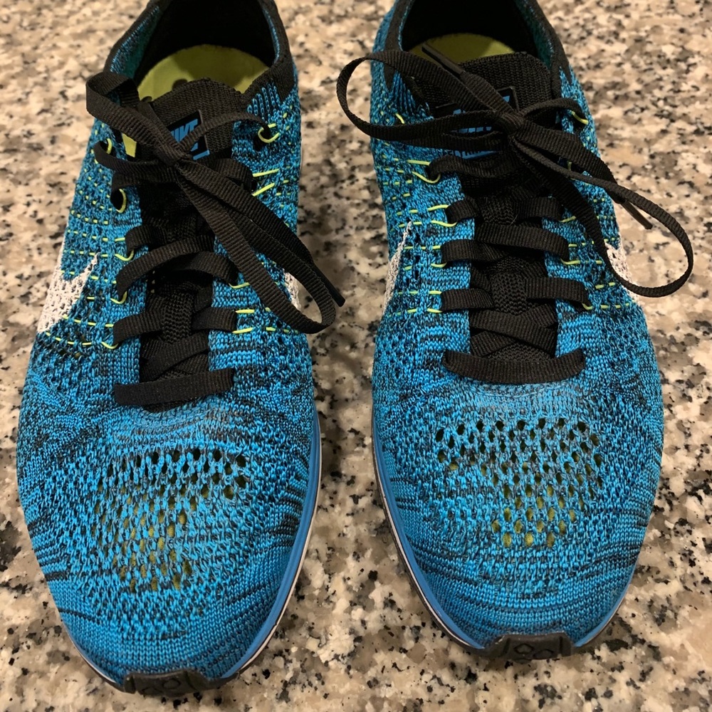Nike sneakers fly Knit racer . Size 7.5 US women